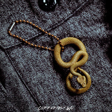 Load image into Gallery viewer, Coppertist.Wu Original Bronzed Snakes Keychain Brass Key Chain Gold Punk Rock Animal Key Ring HandBag Snake Pendant Men